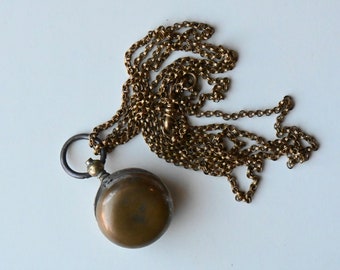 Antique 1900s coin holder with long English lorgnette chain