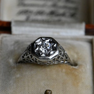 Antique 18K .25 carat Old European Cut diamond filigree engagement ring image 3