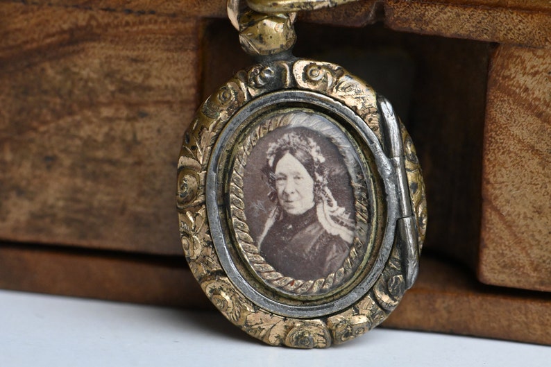 Antique Victorian gold-filled locket with hair work and photograph image 1