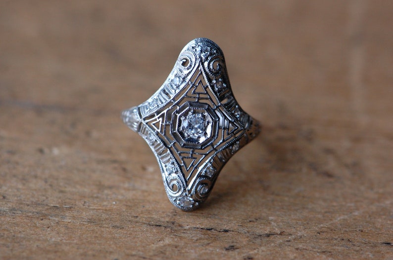 Antique 1920s platinum and diamond filigree cocktail ring GR59 image 1