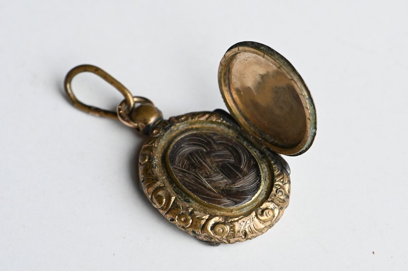 Antique Victorian gold-filled locket with hair work and photograph image 6