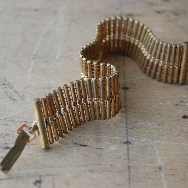 1940s brass slinky bracelet / Coro 1940s / CARTRIDGE