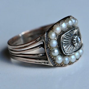 Antique 1810s 10K and silver Georgian memorial ring with pearls and diamond image 3