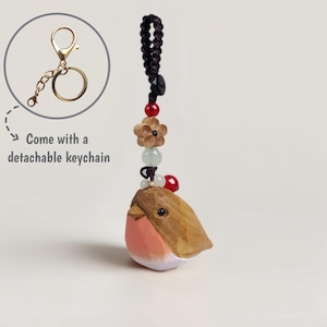 Handmade Wooden Robin Bird Keychain - Cute & Creative. Car/Schoolbag Charm, Perfect Gift for Bird Lovers.Ideal Gift to Friend,Bestie,Family