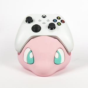 Soporte para mando de Mew: soporte para mando de Pokémon impreso en 3D, decoración para escritorio de juegos imagen 1