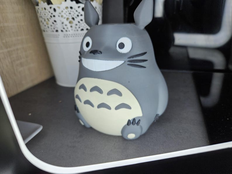 Totoro Pen Holder: 3D Printed Studio Ghibli Desk Organizer image 4