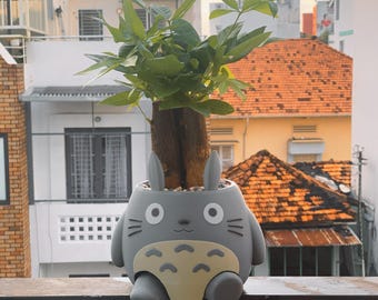 3D Printed Totoro Planter with Moveable Legs: Anime Desk Decor