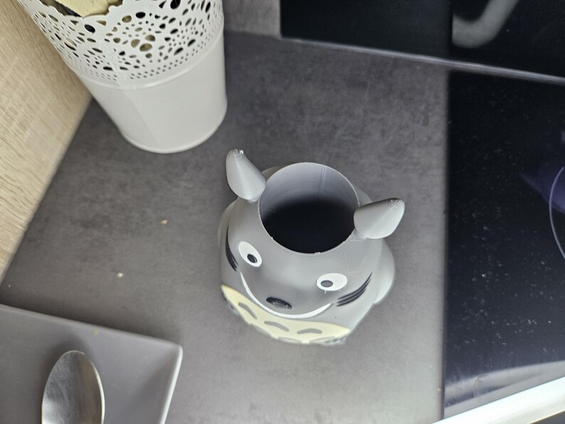 Totoro Pen Holder: 3D Printed Studio Ghibli Desk Organizer image 5
