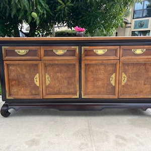 VINTAGE BROYHILL CREDENZA Chinoiserie Buffet Side Board Brass