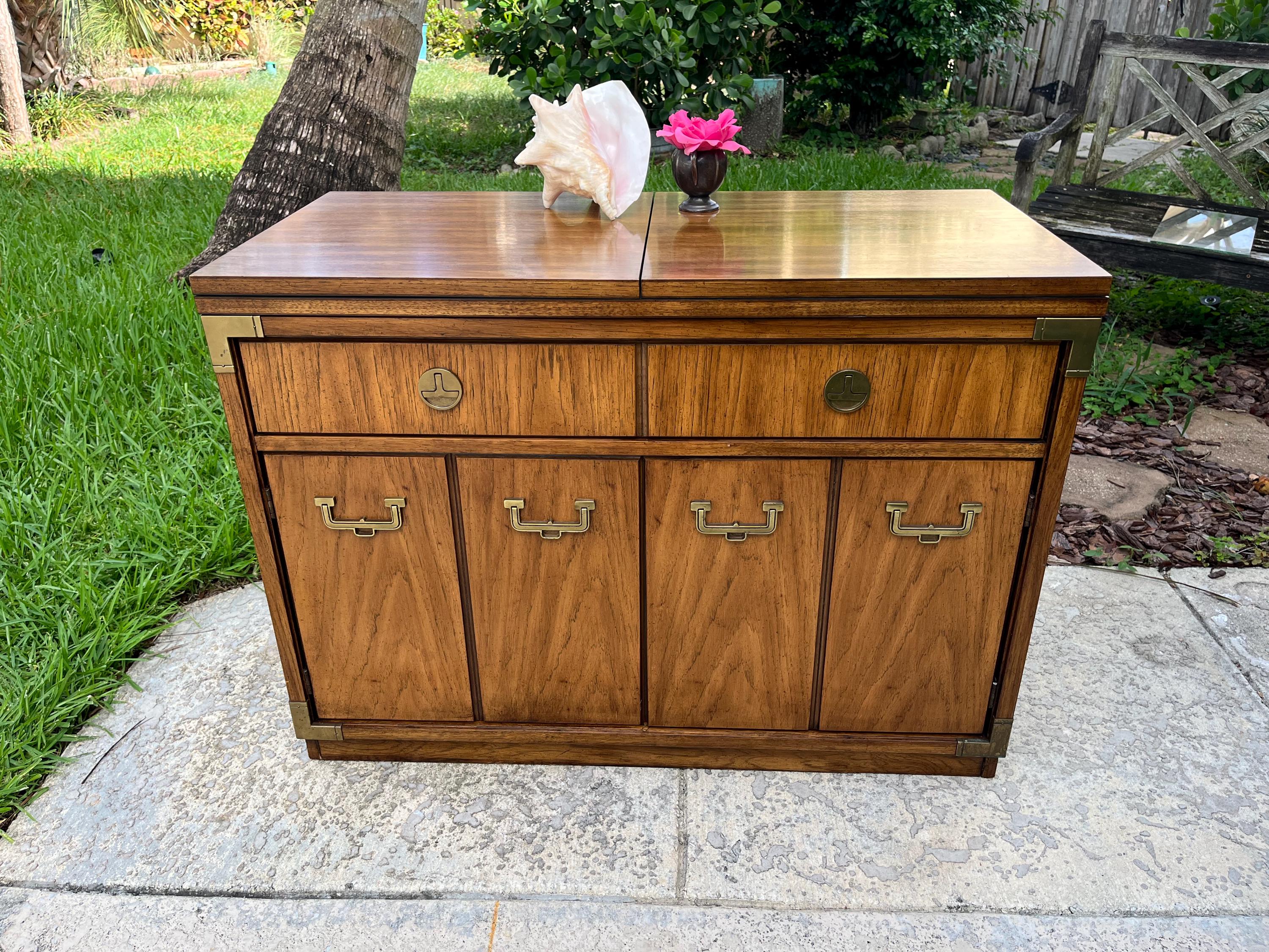 THOMASVILLE CAMPAIGN SERVER Flip-top Bar, Buffet, Vintage Credenza