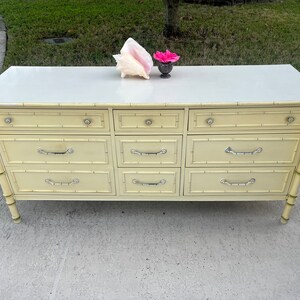 Vintage 2024 thomasville credenza
