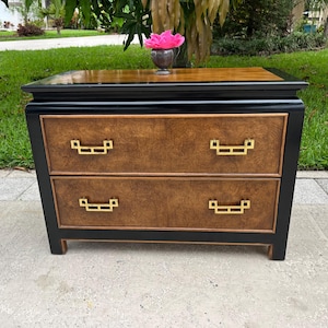 CENTURY CHIN HUA by Raymond Sobota Asian Nightstand, Chinoiserie End Table Bedside Chest at Retro Daisy Girl