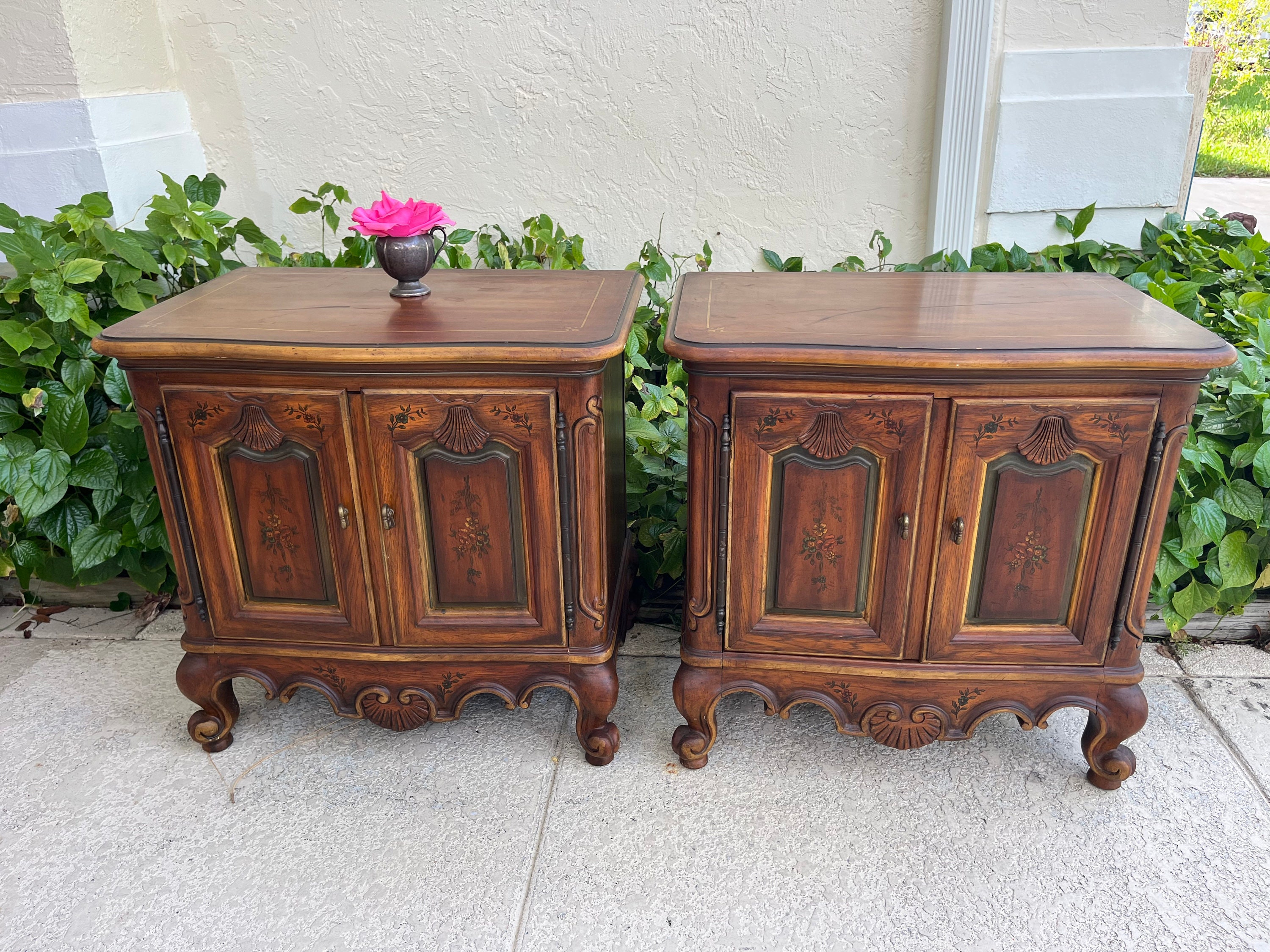 PAIR of DREXEL NIGHTSTANDS Louis Xv French Provincial