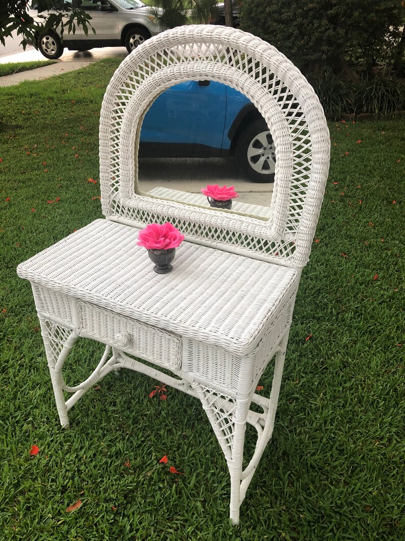 Vintage White WICKER DESK Vanity / Small Wicker Vanity Shabby Etsy