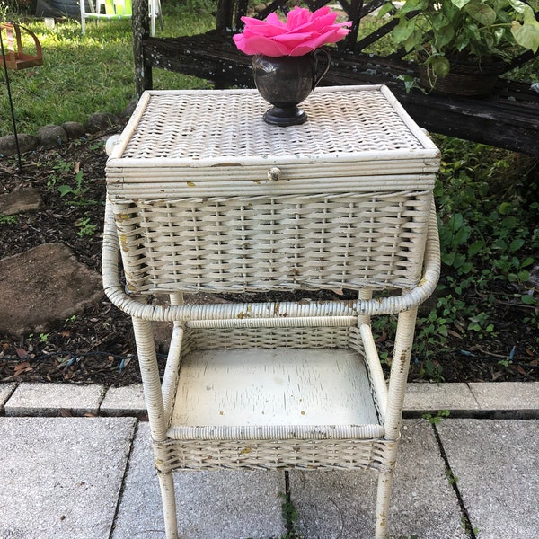 SHABBY CHIC WICKER Sewing Box Table / ChippyCream wicker side table with handle / Wakefield Shabby Chic Cottage 27” tall Retro Daisy Girl