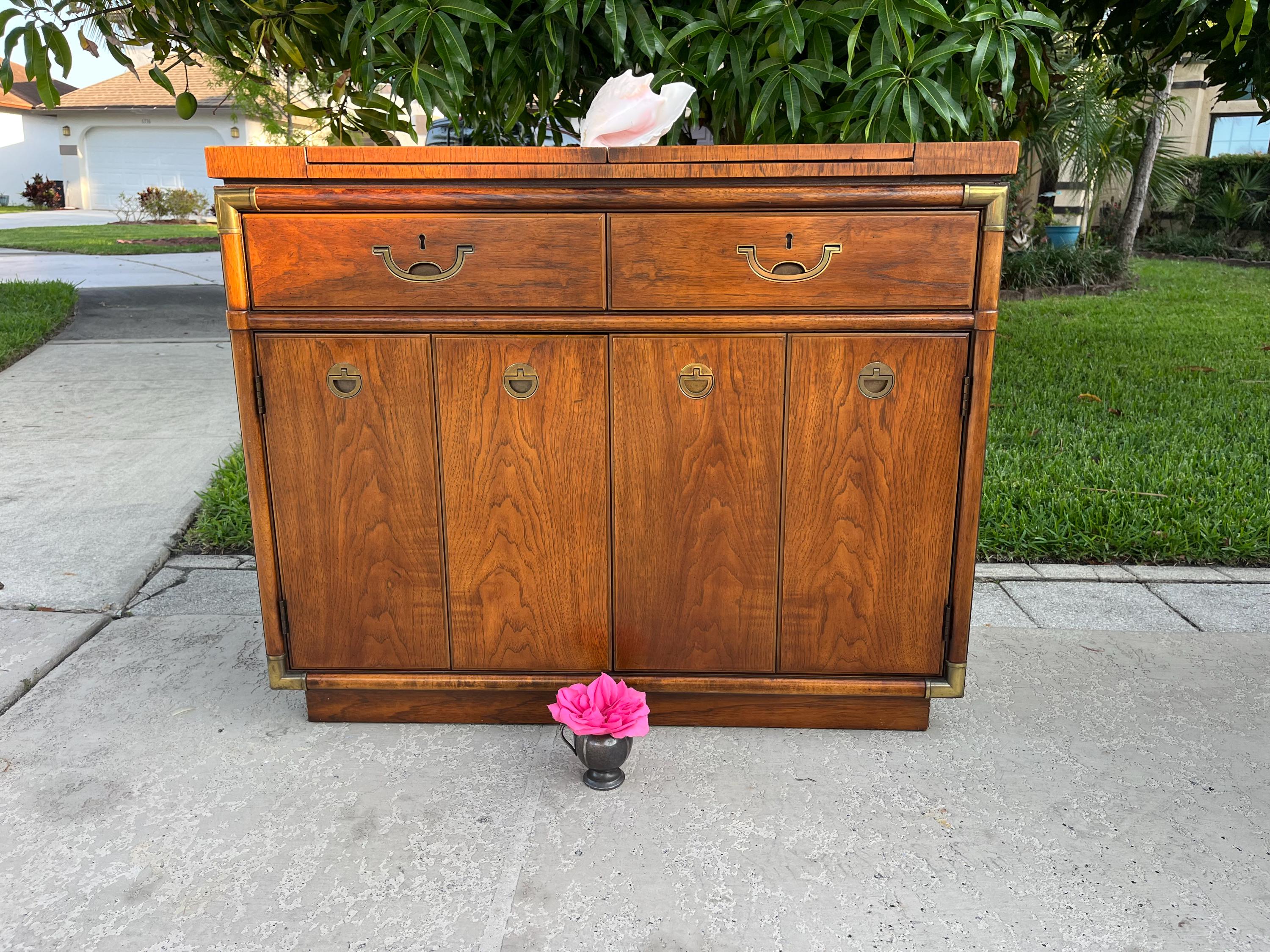 DREXEL CAMPAIGN SERVER Flip-top Bar, Buffet, Vintage Campaign Flip