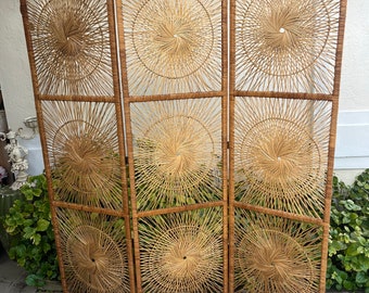 Vintage 70s Boho Wicker Screen Divider, Rattan Sunburst Screen, Rattan Medallion Screen, 1 Available