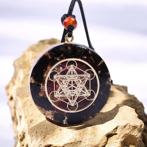 Handmade Orgonite Pendant with Metatron’s Cube – Crystal Energy Protection & Healing Amulet