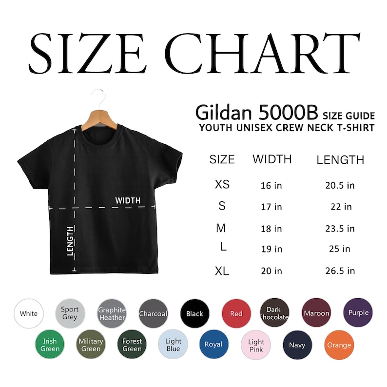 以下が含まれることがあります： 木製のハンガーに黒いクルーネックTシャツが吊るされており、その下にサイズチャートと色のオプションがあります。チャートにはXSからXLまでのサイズが記載されており、幅と長さの測定値はインチです。テキストは「SIZE CHART」と「Gildan 5000B SIZE GUIDE YOUTH UNISEX CREW NECK T-SHIRT」と書かれています。