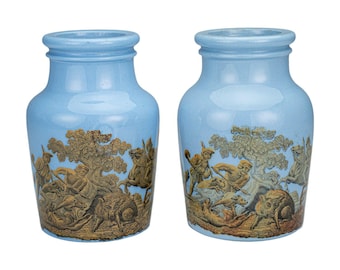 2 tarros/vasijas antiguas de Prattware azul jaspeado con decoración de escena de caza de jabalí