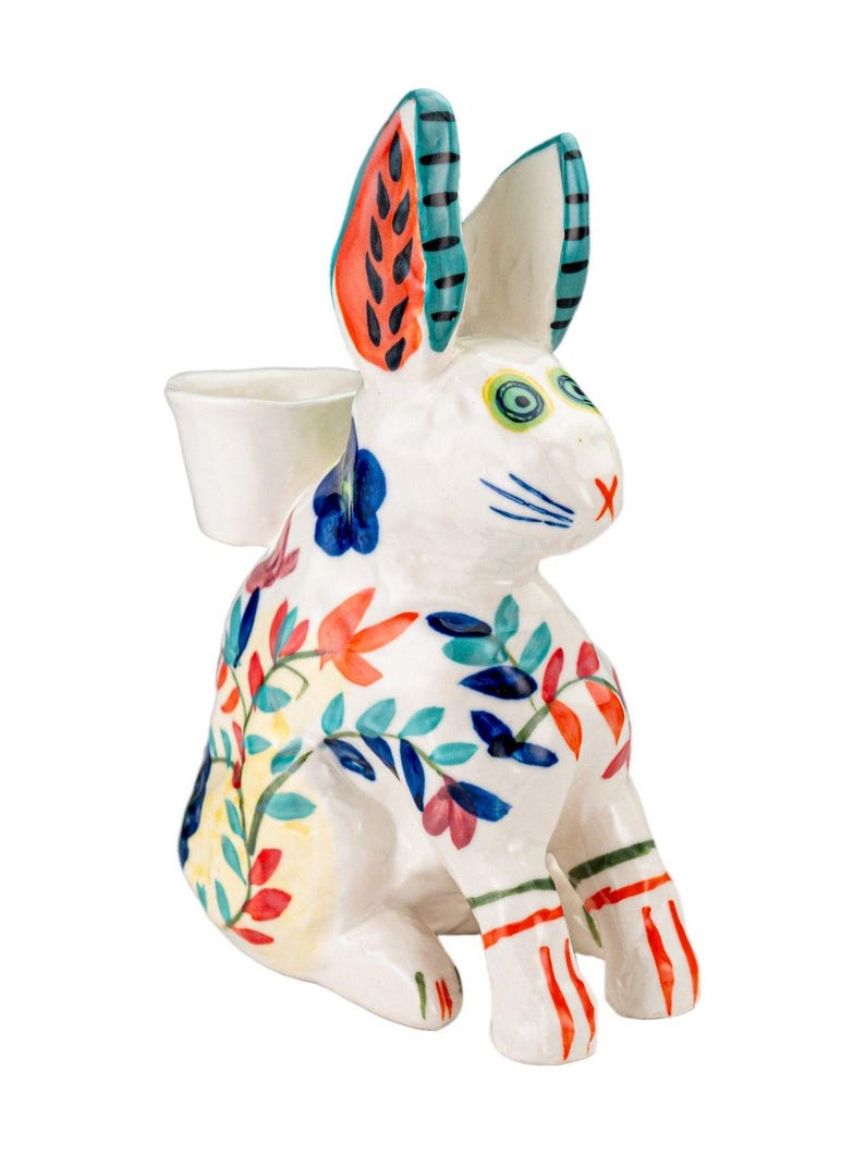 Anthropologie Bougeoir conique en céramique, figurine florale, lièvre bohème, lièvre bohème image 1
