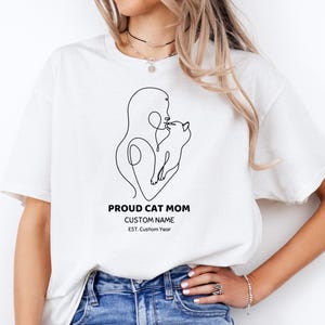Proud Cat Mom Shirt | Personalized Cat T-Shirt | Custom Cat Name Shirt | Cat Lover Gift | Cat Mom Gift | Pet Lover Shirt | Cute Cat Tee