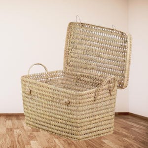 Woven wicker toy box - Rattan palm storage trunk and storage basket