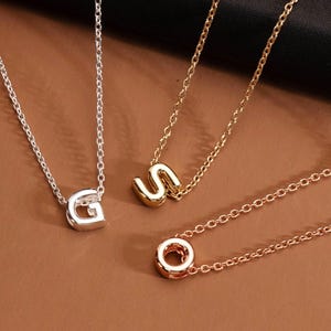 Personalisierte Blase Initial Halskette | Benutzerdefinierte Gold Buchstabe Halskette | Familien Name Schmuck | Geburtstagsgeschenk | Jubiläumsgeschenk | Weihnachtsgeschenk