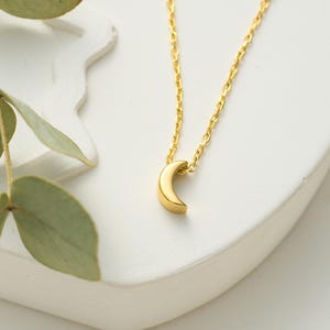 Dainty 14k Gold Moon Choker: Minimalist Crescent Necklace