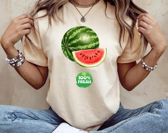 Camiseta con estampado de sandía, camiseta con vibras veraniegas, regalo para amantes de la fruta, conjunto veraniego con frutas frescas, camiseta con estilo tropical, ropa de playa