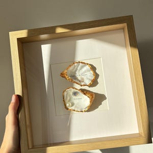 Hochzeitsgeschenk, personalisierte Austernschale, gerahmte goldene Austernschale mit Namen und Datum, luxuriöses Hochzeitsandenken, einzigartiges Geschenk für Braut und Bräutigam