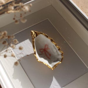 Regalo de nacimiento - Personalizado único - Regalo de maternidad - Concha de ostra en marco - Regalo único para bebé con nombre, fecha de nacimiento y lazo