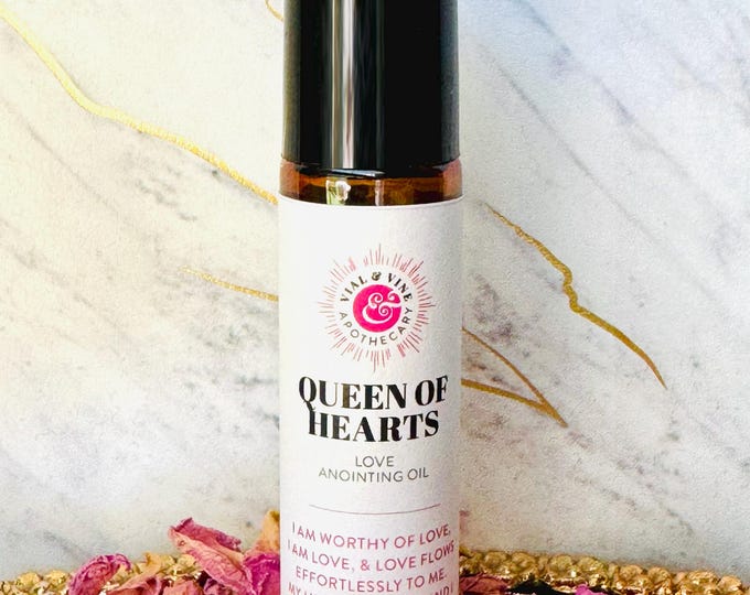 Queen of Hearts Anointing Oil – Self Love Oil, Love Spell Oil, Heart Chakra Ritual, Attraction & Romance, Handcrafted Essential Oil Blend