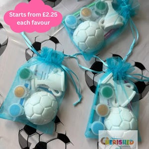 Football Party Favours – Paint Your Own Kits | Football, Trophy & Medal Ornaments | Sports | Kids Birthday | Children Football Gift bild 1