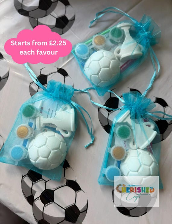 Football Party Favours – Paint Your Own Kits | Football, Trophy & Medal Ornaments | Sports | Kids Birthday | Children Football Gift