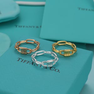 Tiffany purchasing women's ring chain lock ring silver ring birthday gift