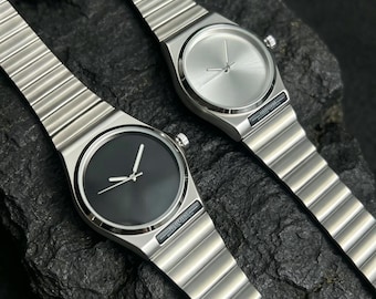 Reloj minimalista de cuarzo de acero inoxidable plateado para hombre, reloj de pulsera casual de negocios para uso diario, regalo perfecto para el Día del Padre para papá/novio.