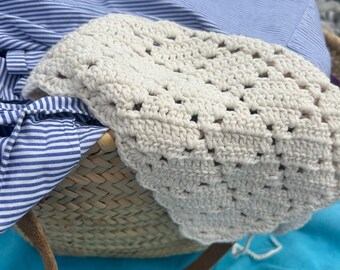 Eenvoudig diamanten bandana-haakpatroon – hoofddoek in oma-stijl voor beginners (pdf-download)