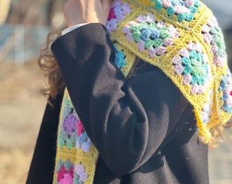 Crochet Granny Square Scarf – Colorful Retro Wrap – Handmade Crochet Winter Scarf – Cozy Boho Accessory – Custom Color Options