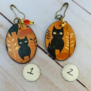 Halloween Black Cat Paper Charm: Journal Embellishment