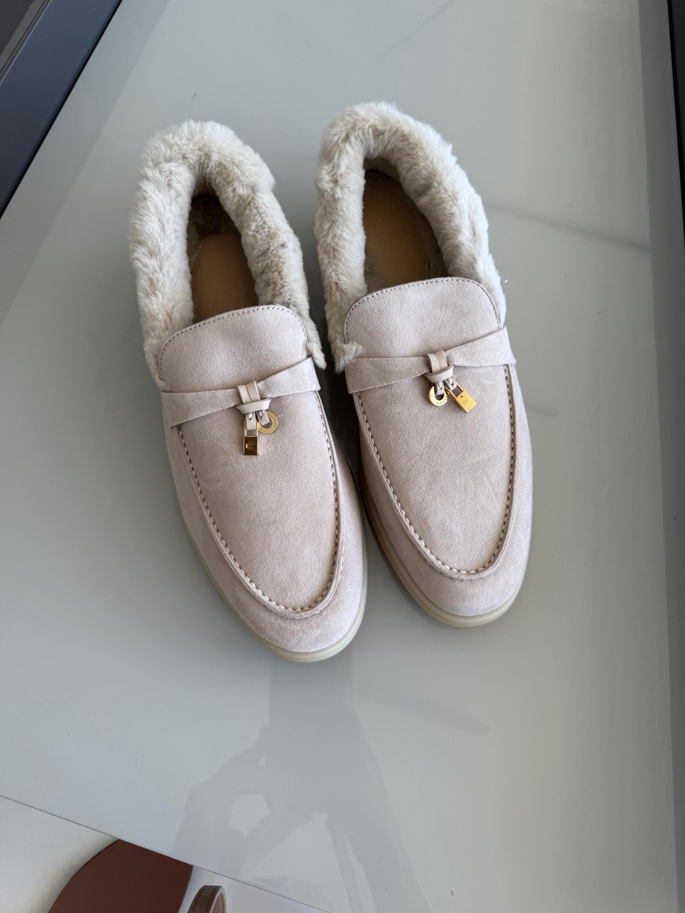 Womens Slip on Fur Lined Shoes