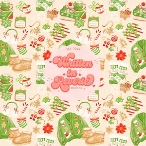 Puede incluir: Un patrón repetitivo de ilustraciones navideñas sobre un fondo beige. El diseño incluye suéteres verdes, hombres de jengibre, botas, adornos y el texto "Written in Reverie Design Co."