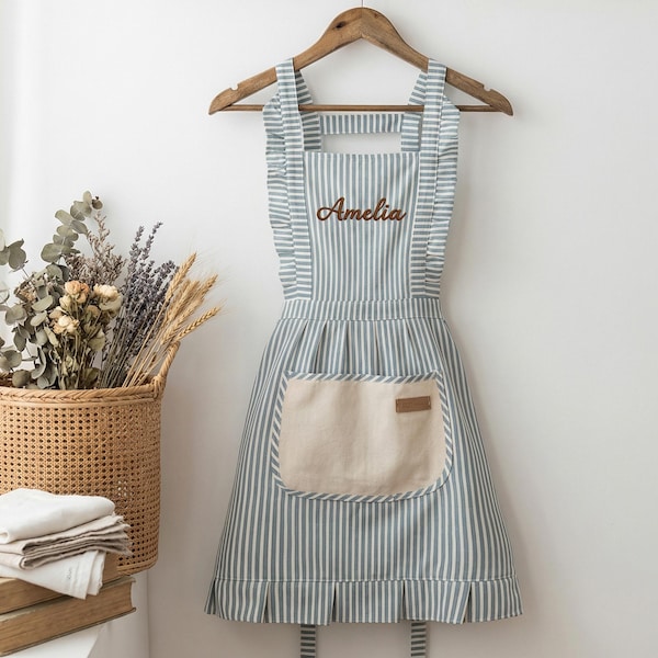 Personalized Striped Apron with Pockets, Embroidered Baking Kitchenwear