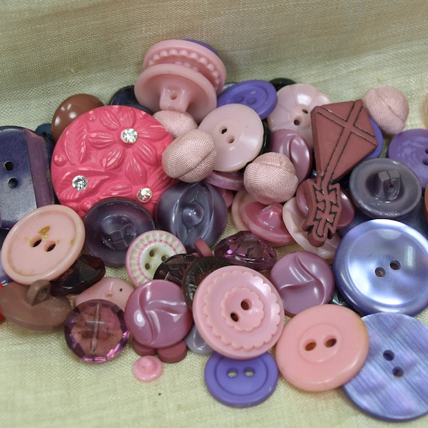 Mixed Bag of Pink and Purple Vintage Buttons!