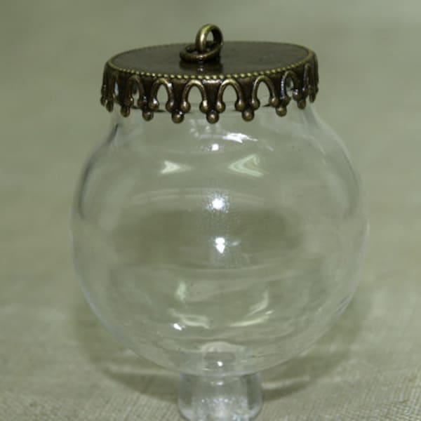 BACK IN STOCK Set of Five 30mm Glass Globes and Antique Brass Lids, for Mini Terrariums, Keepsakes, etc. GLB5002