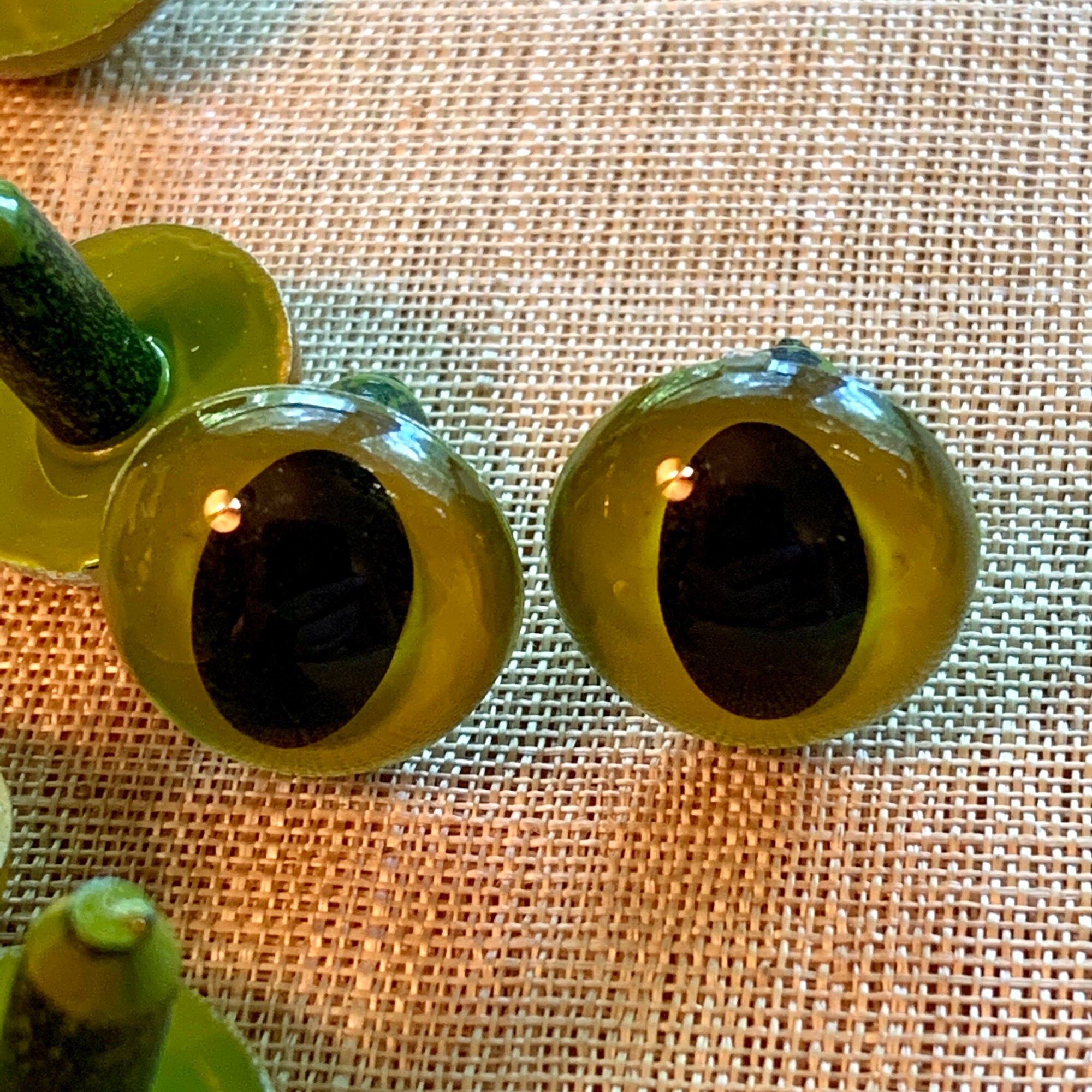 Plastic Eyes!!