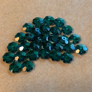 Swarovski Emerald Margaritas, 30pc, 6mm