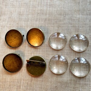 Brass Pin Settings with Glass Cabs