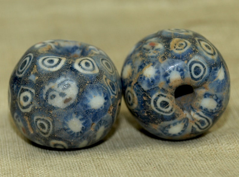 LOUZELDIS2065 Vintage 1960s Glass Face Bead from Bali; Component Piece from the Lou Zeldis Studio
