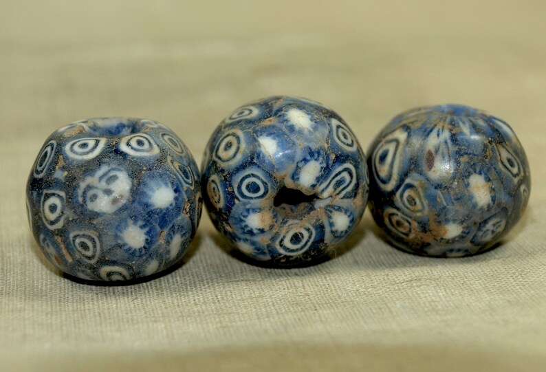 LOUZELDIS2065 Vintage 1960s Glass Face Bead from Bali; Component Piece from the Lou Zeldis Studio